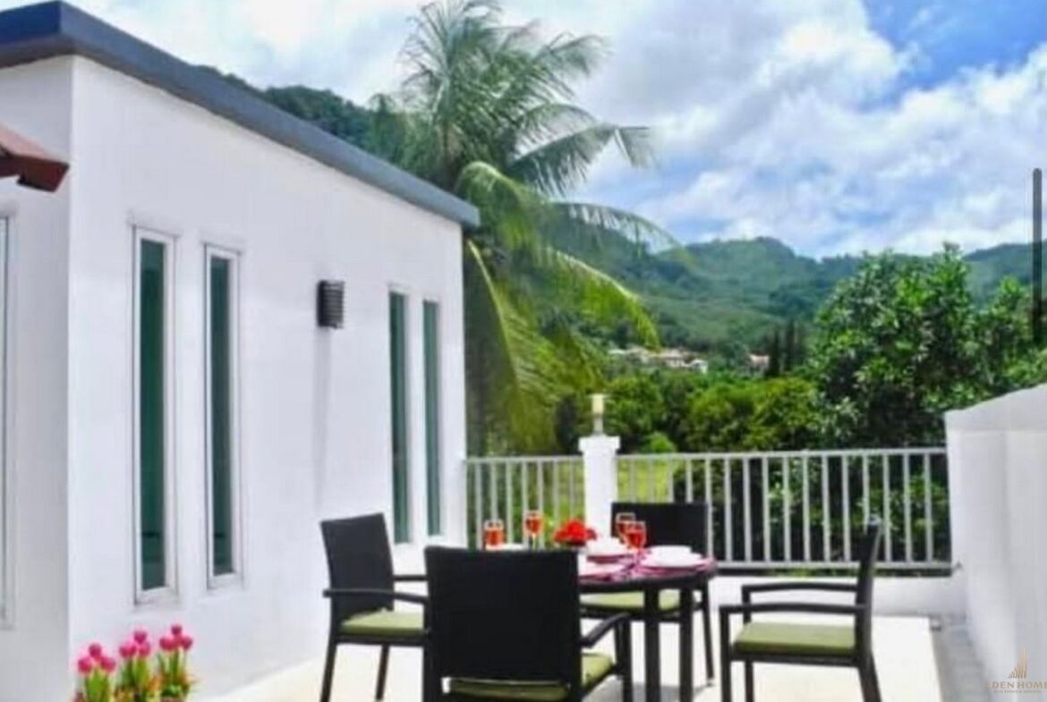 Beautiful townhouse for sale Kamala!!