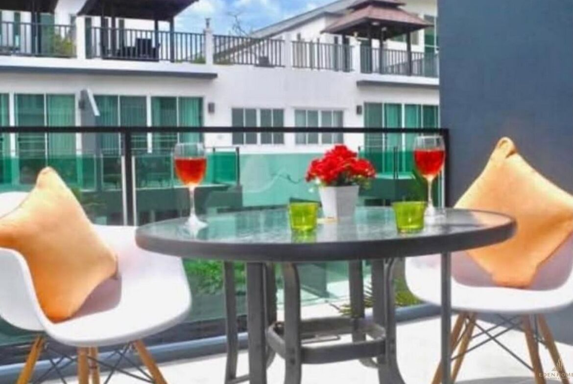 Beautiful townhouse for sale Kamala!!
