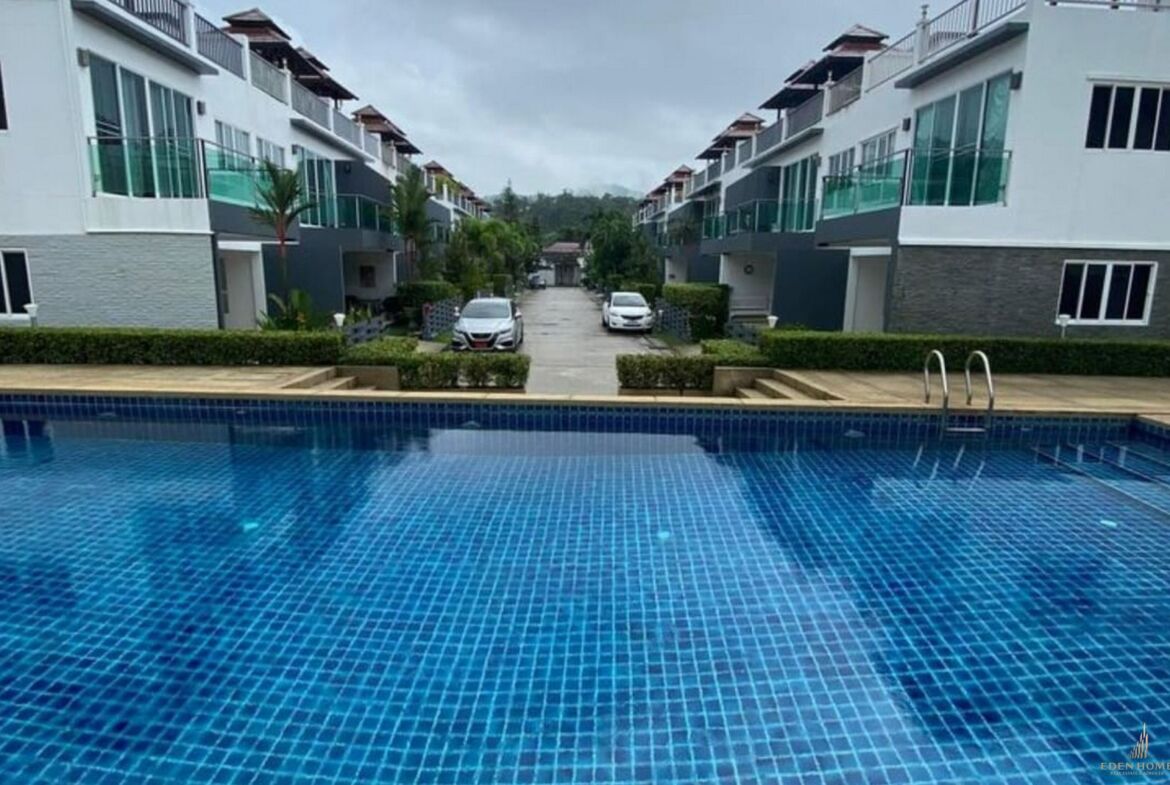 Beautiful townhouse for sale Kamala!!