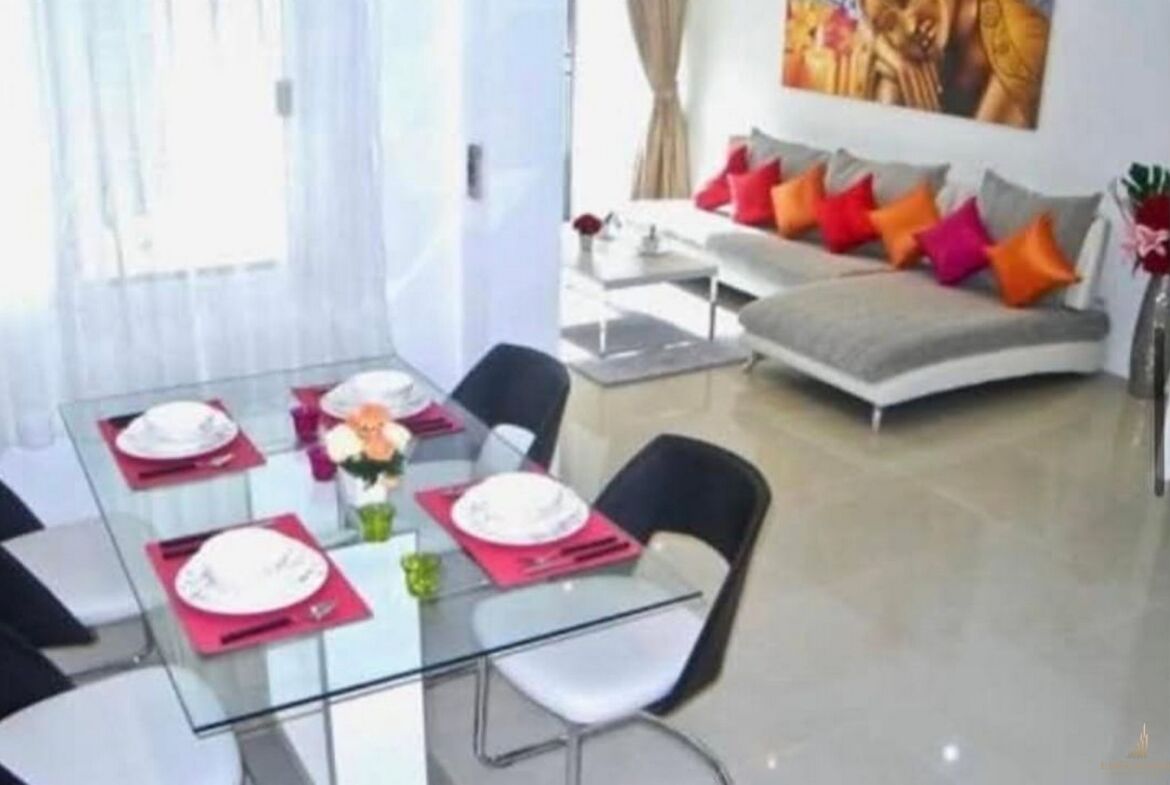 Beautiful townhouse for sale Kamala!!