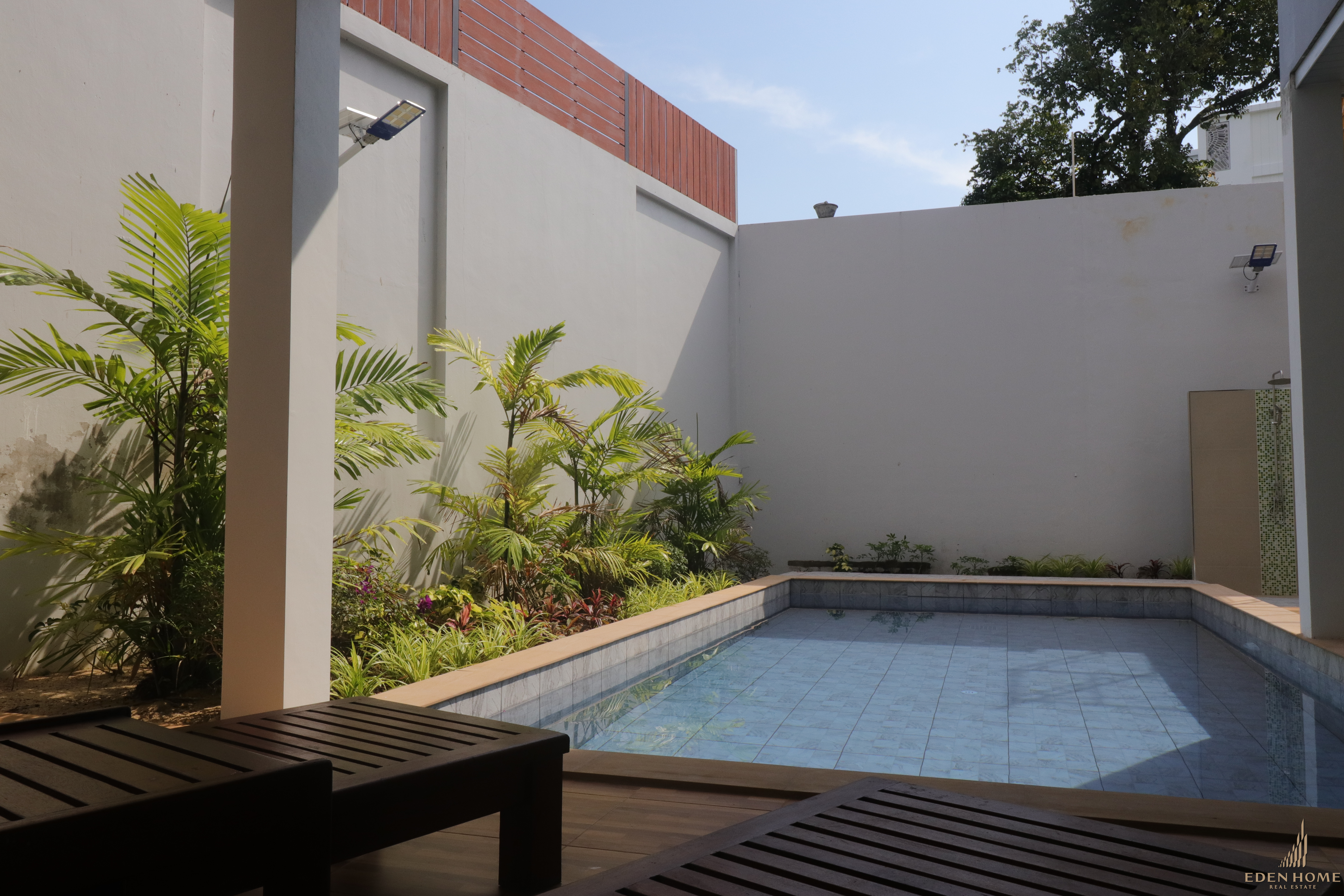 Spacious pool villa for Rent and Sale in Rawai!!