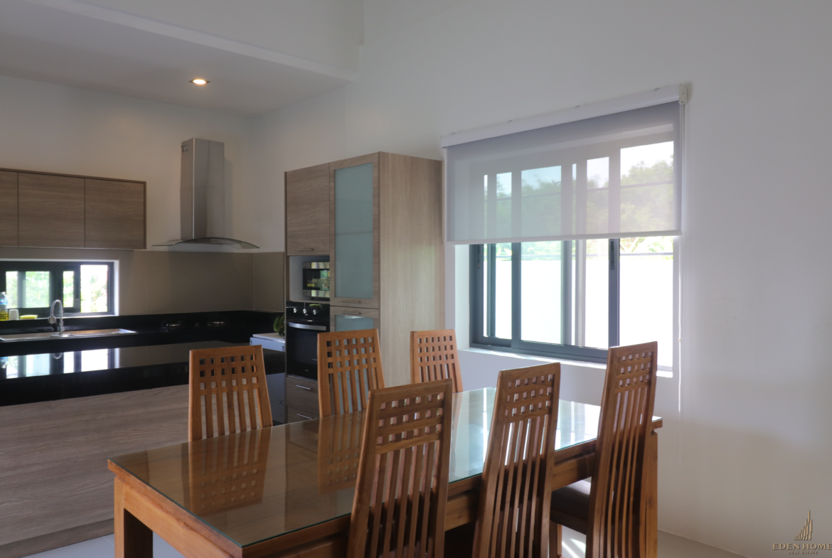 Spacious pool villa for Rent and Sale in Rawai!!