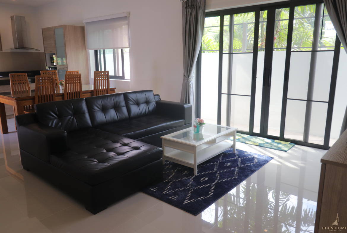 Spacious pool villa for Rent and Sale in Rawai!!