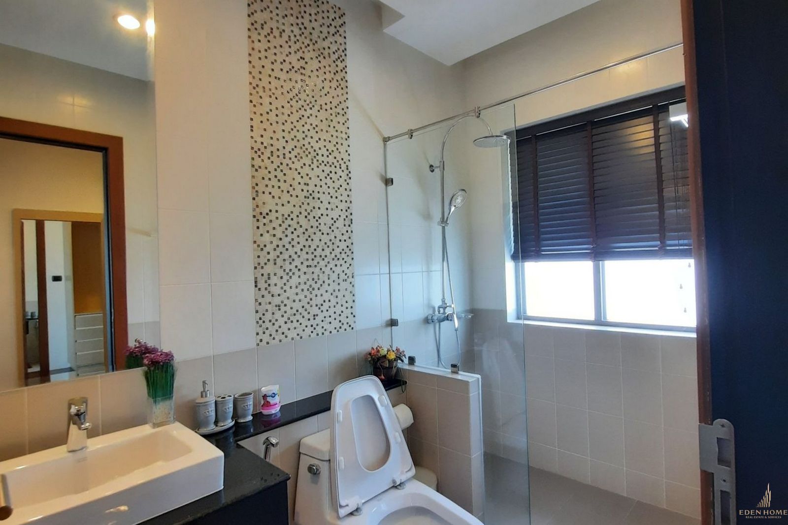 The Stunning villa for sale Chalong!!