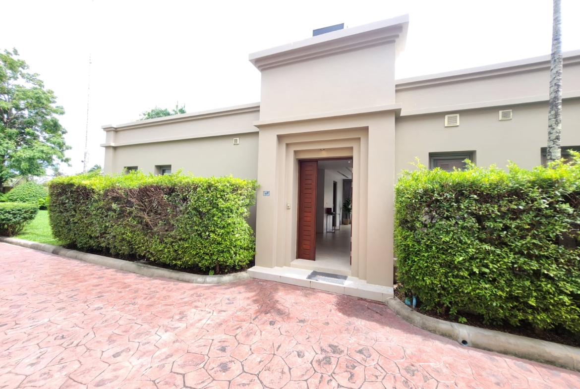Beautiful Villa in Bangtao for Rent!!