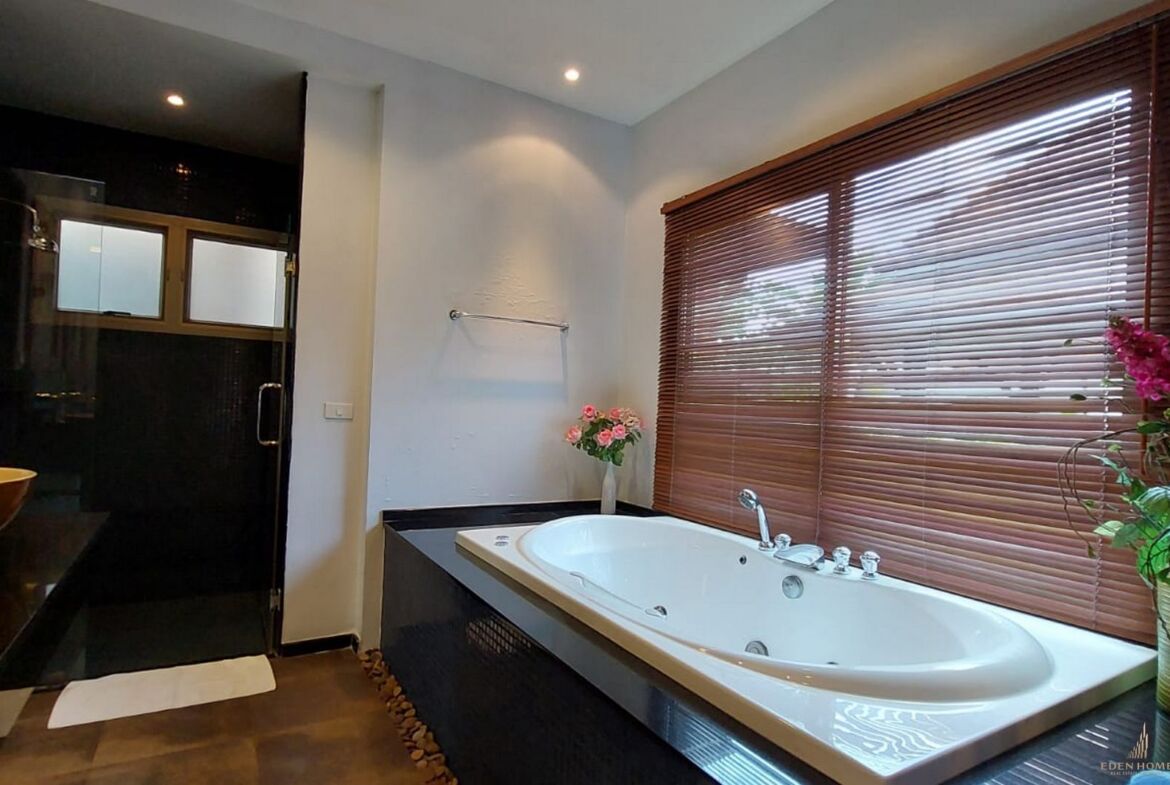 Beautiful Villa in Rawai for rent!!