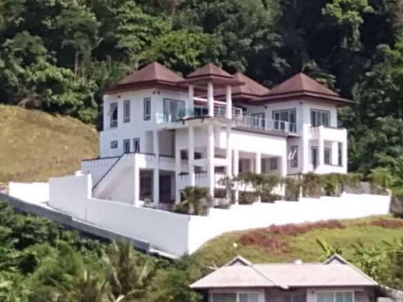 Sanctuary Villa in Kamala for Sale or Rent!!