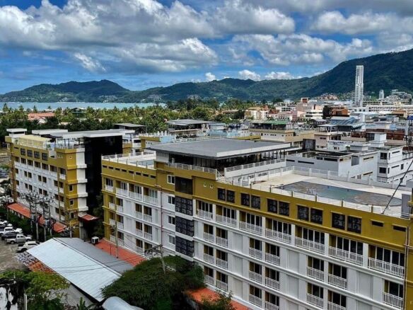 Sea View Condominium in Patong for Rent!!