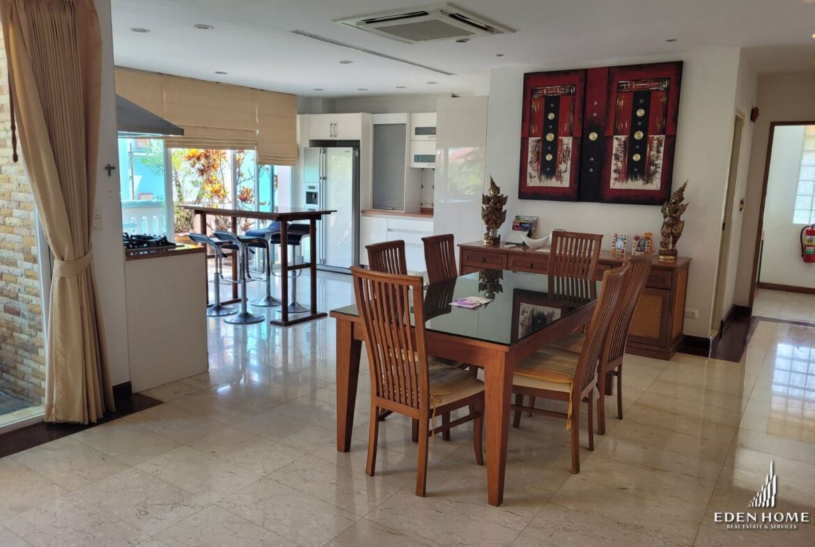 The Penthouse in Surin for Sale !!! A Tropical Lifestyle in the Heart of Surin Beach