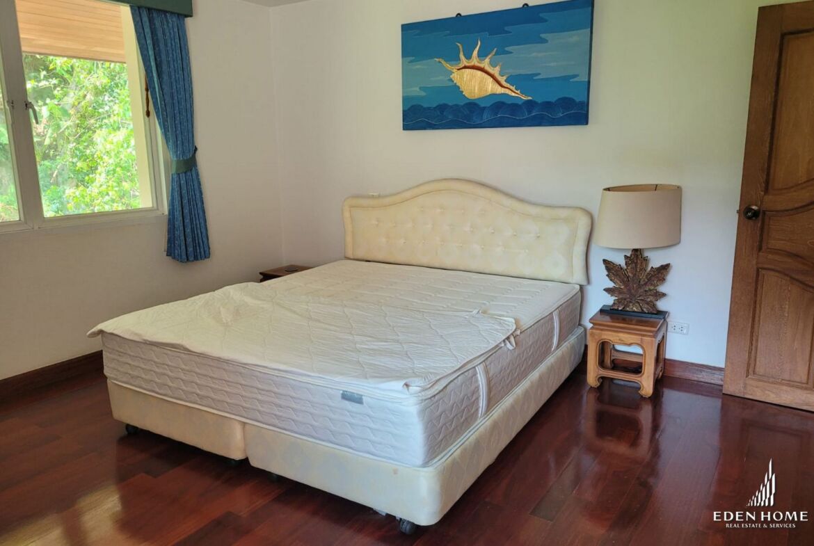 The Penthouse in Surin for Sale !!! A Tropical Lifestyle in the Heart of Surin Beach