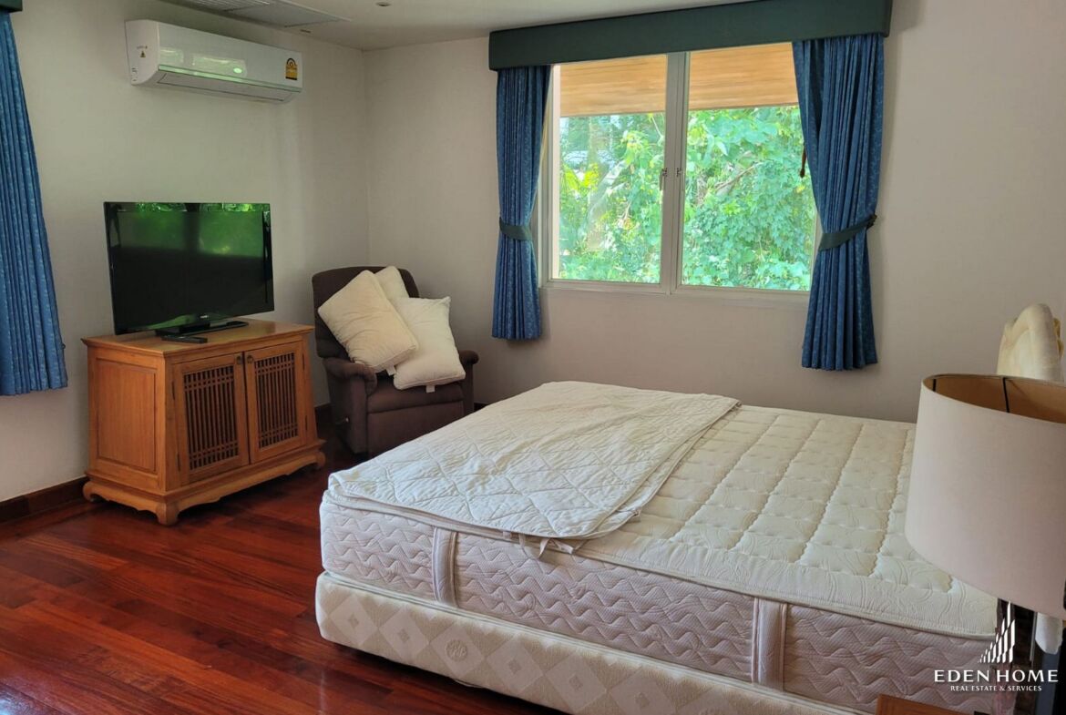 The Penthouse in Surin for Sale !!! A Tropical Lifestyle in the Heart of Surin Beach