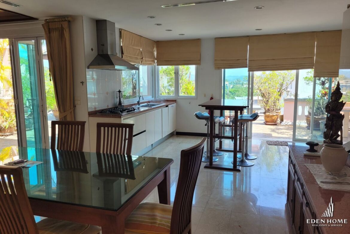 The Penthouse in Surin for Sale !!! A Tropical Lifestyle in the Heart of Surin Beach