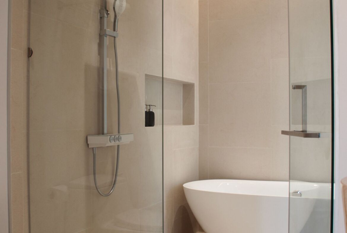 Contemporary villa Available in Bangjo