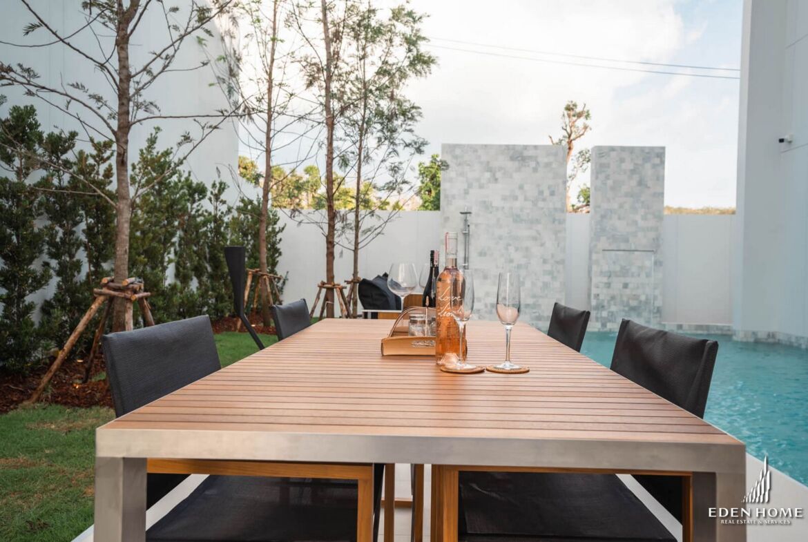 Contemporary villa Available in Bangjo
