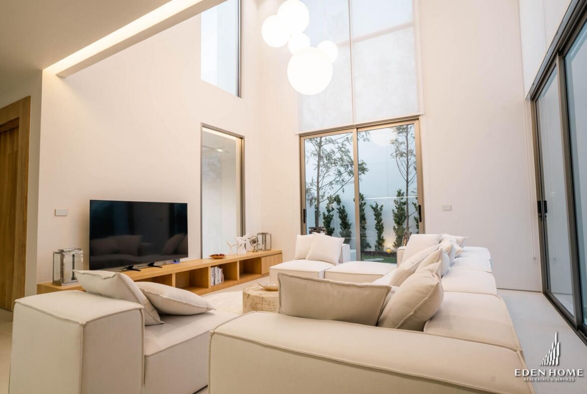 Contemporary villa Available in Bangjo