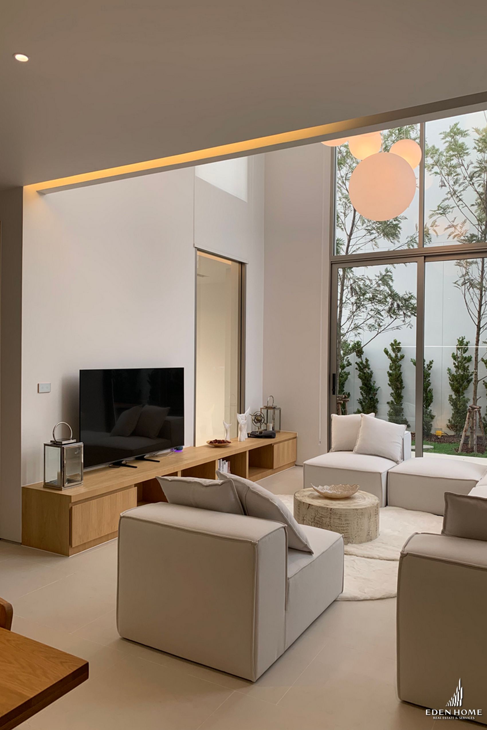 Contemporary villa Available in Bangjo