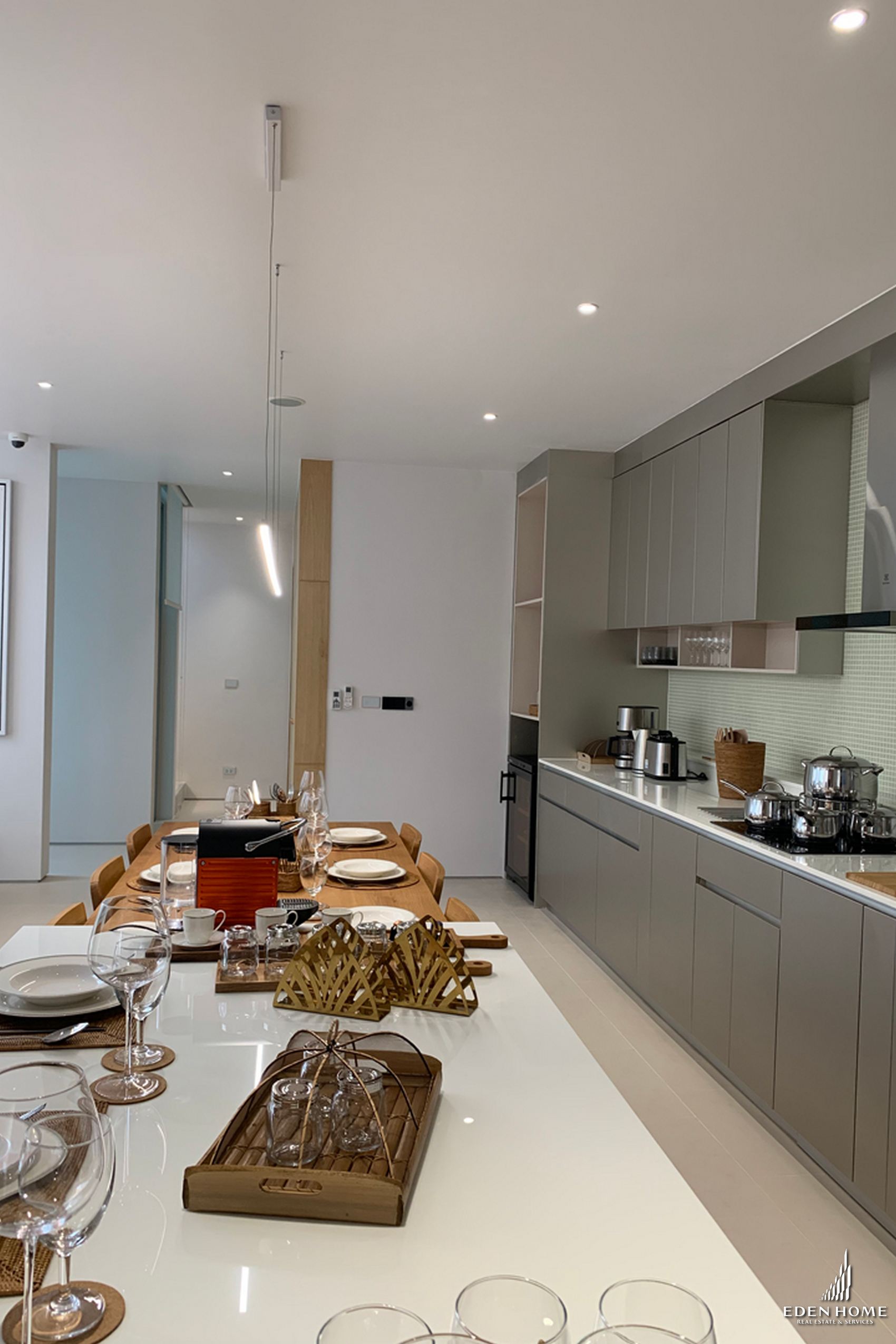 Contemporary villa Available in Bangjo