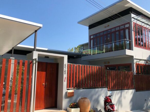 Luxury 2-Storey House Available in Phuket Town