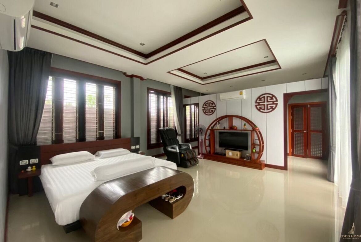 Luxury 2-Storey House Available in Phuket Town