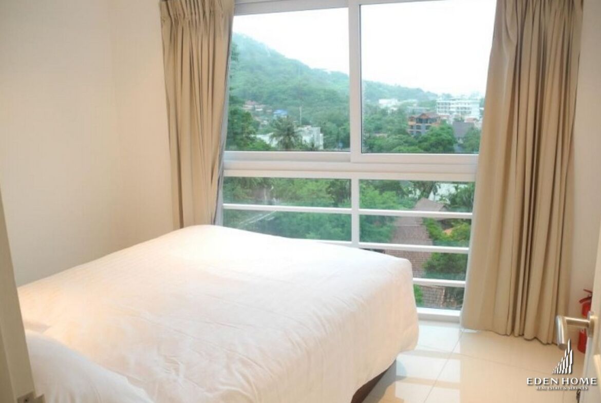 <strong>Spacious Corner One Bedroom Sea View Condo at KATA For SALE !!!</strong>