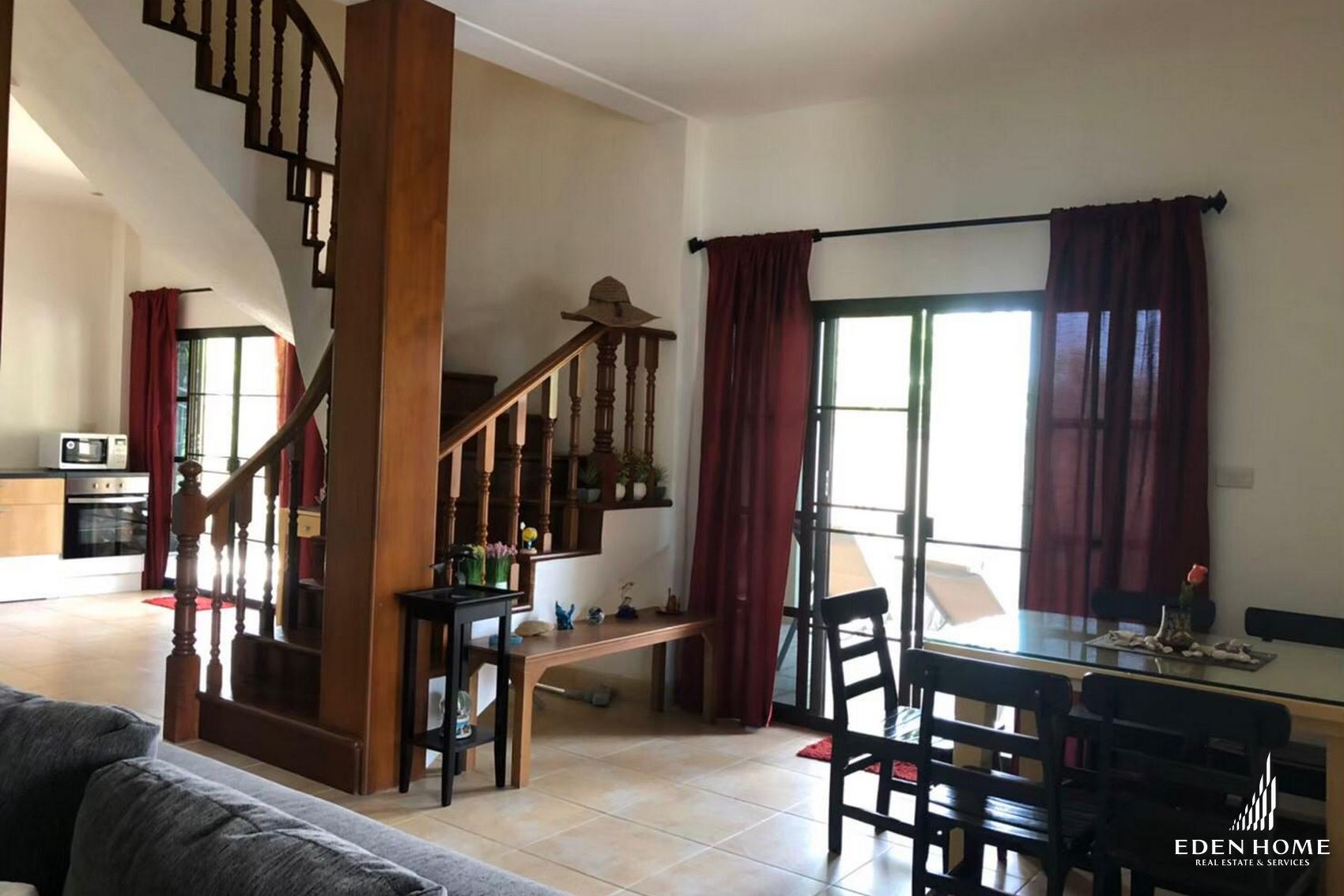 Large cozy house for Sale in Kathu !! 