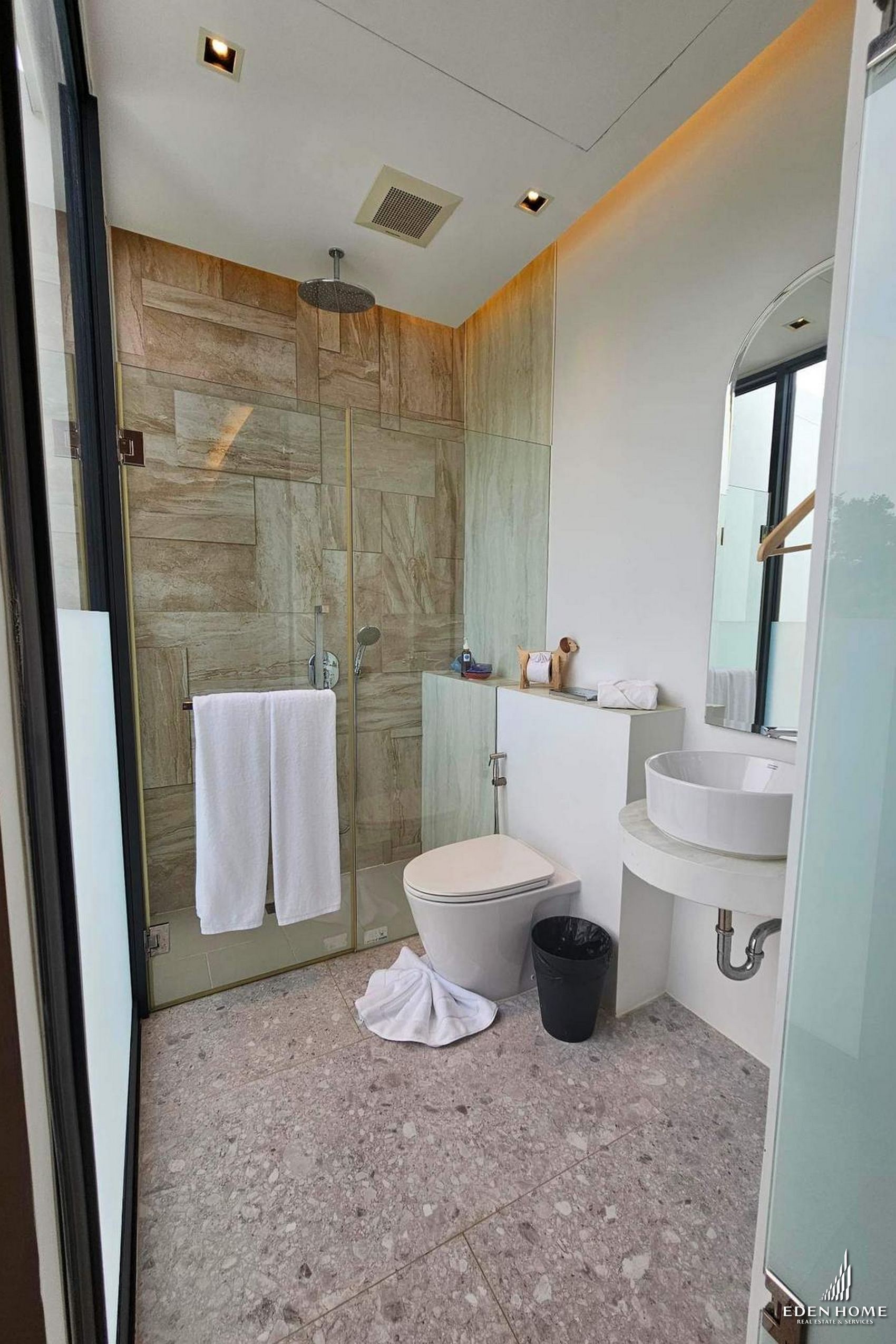 Magnificent Villa in Maikkhao for rent and sale!!!