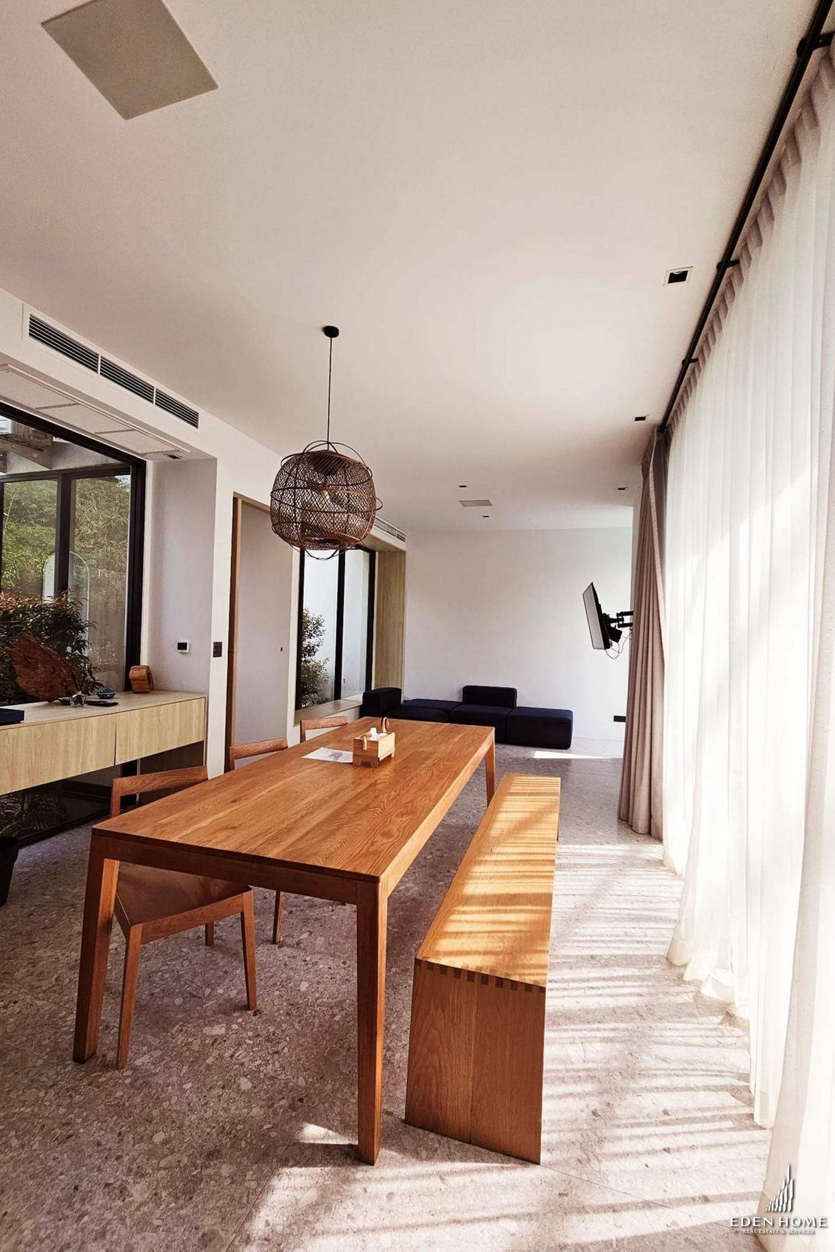 Magnificent Villa in Maikkhao for rent and sale!!!