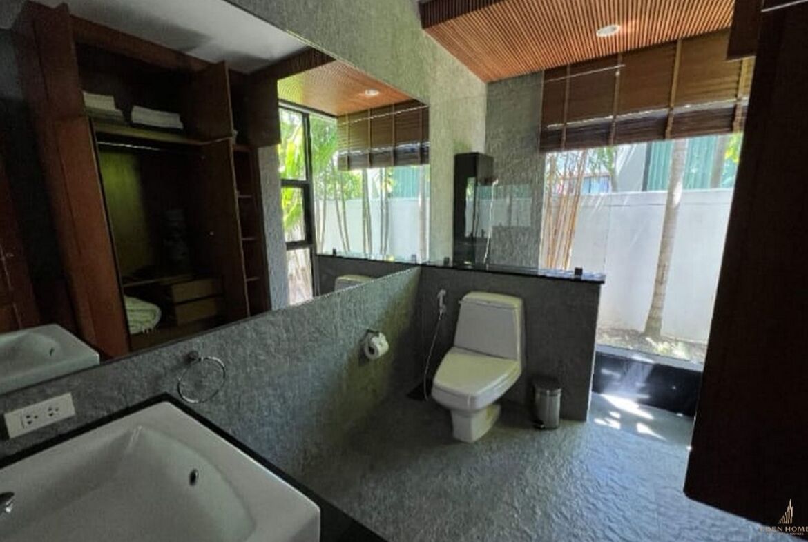 Beautiful Pool Villa in Nai Harn