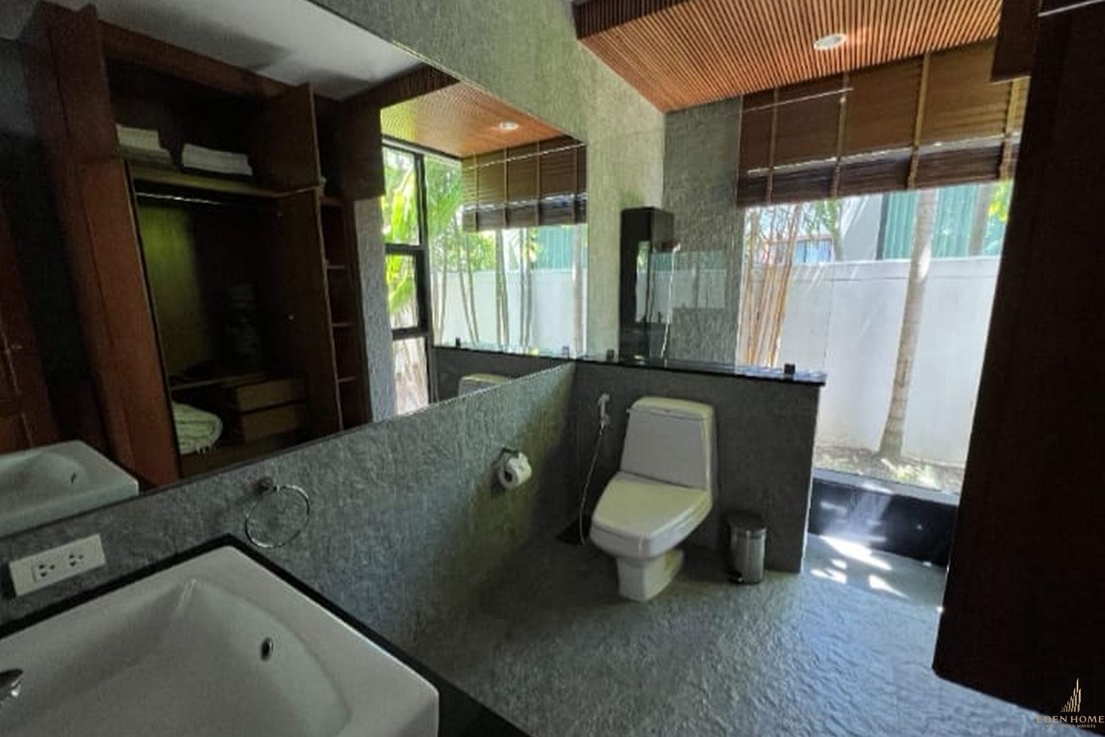 Beautiful Pool Villa in Nai Harn