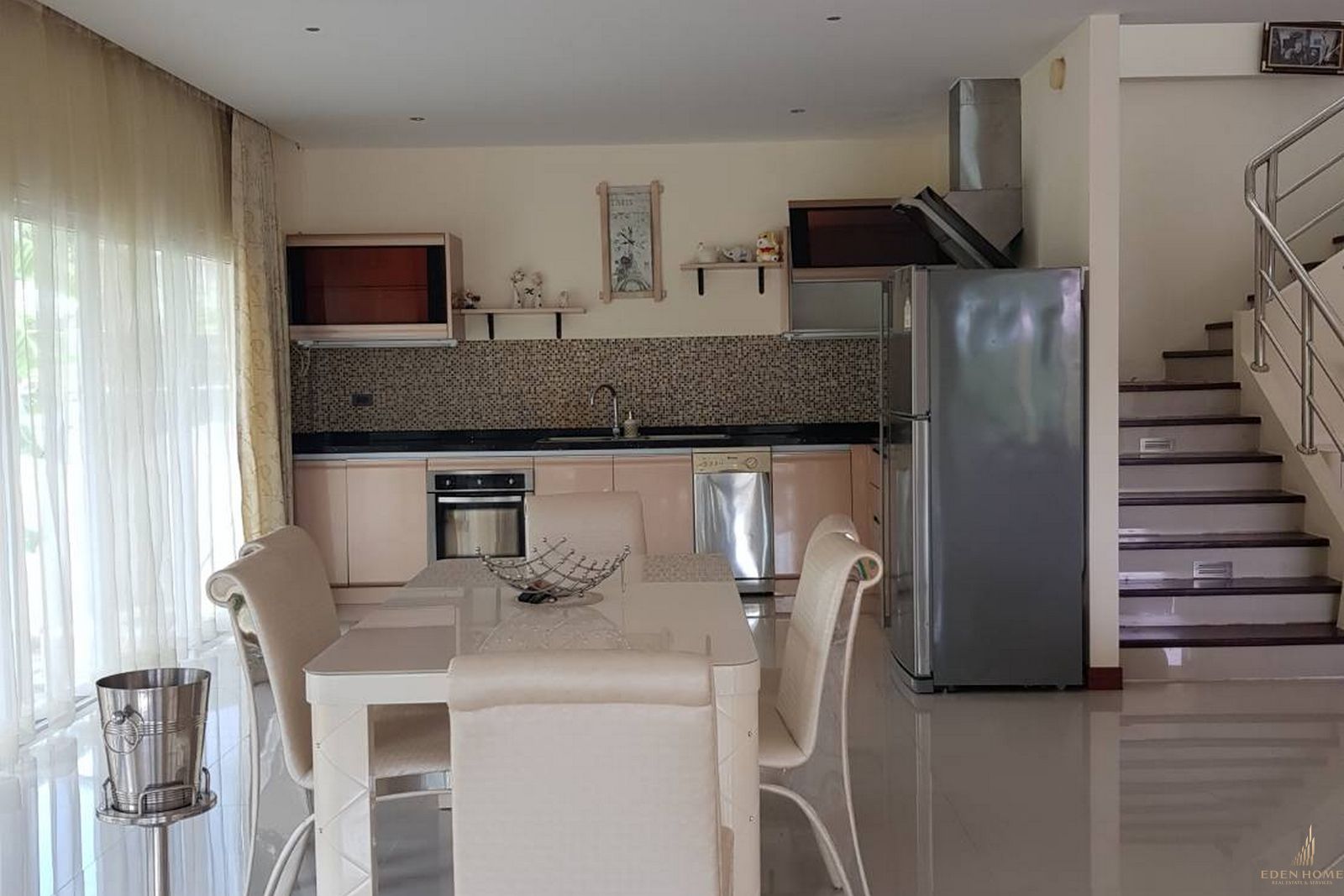 Grand Pool Villa available for rent in Rawai