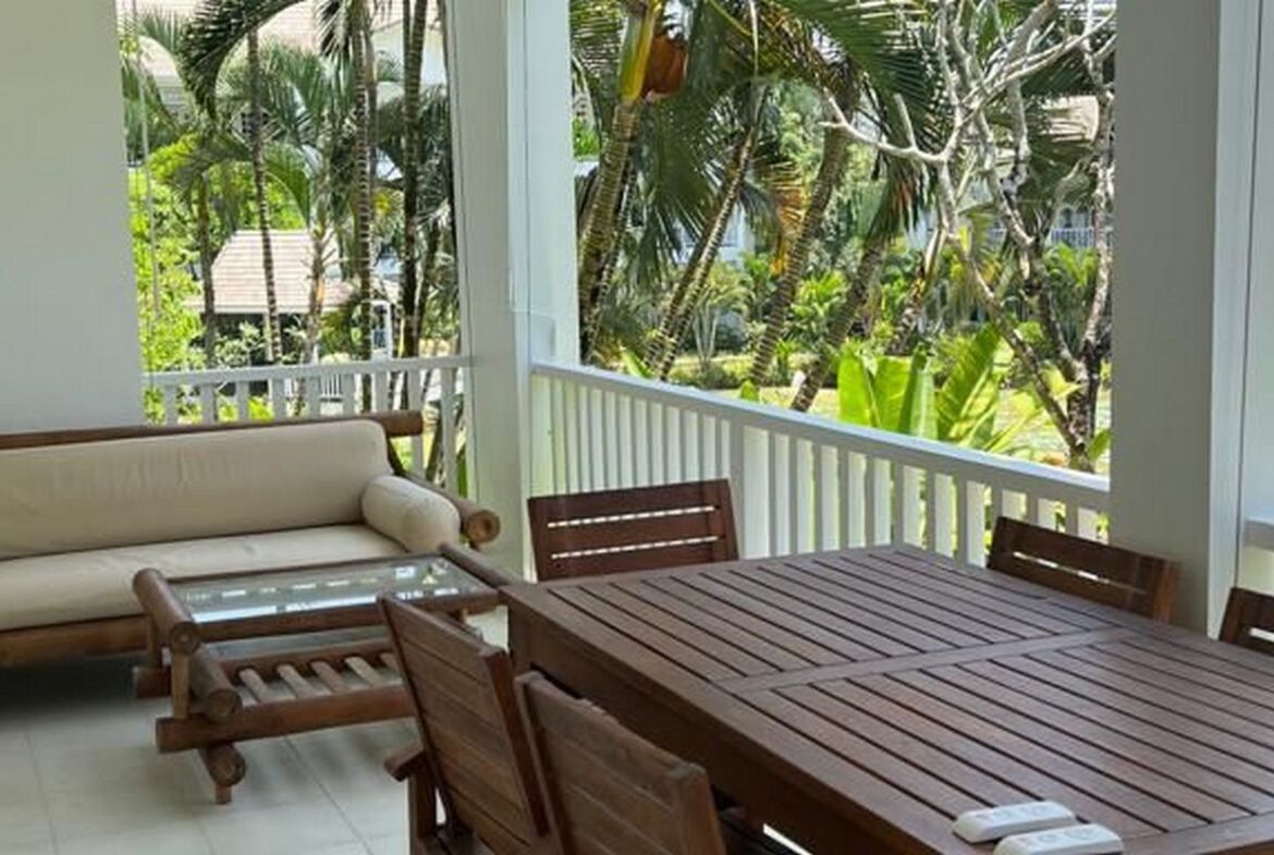 Cozy and Spacious Apartment in Layan Beach