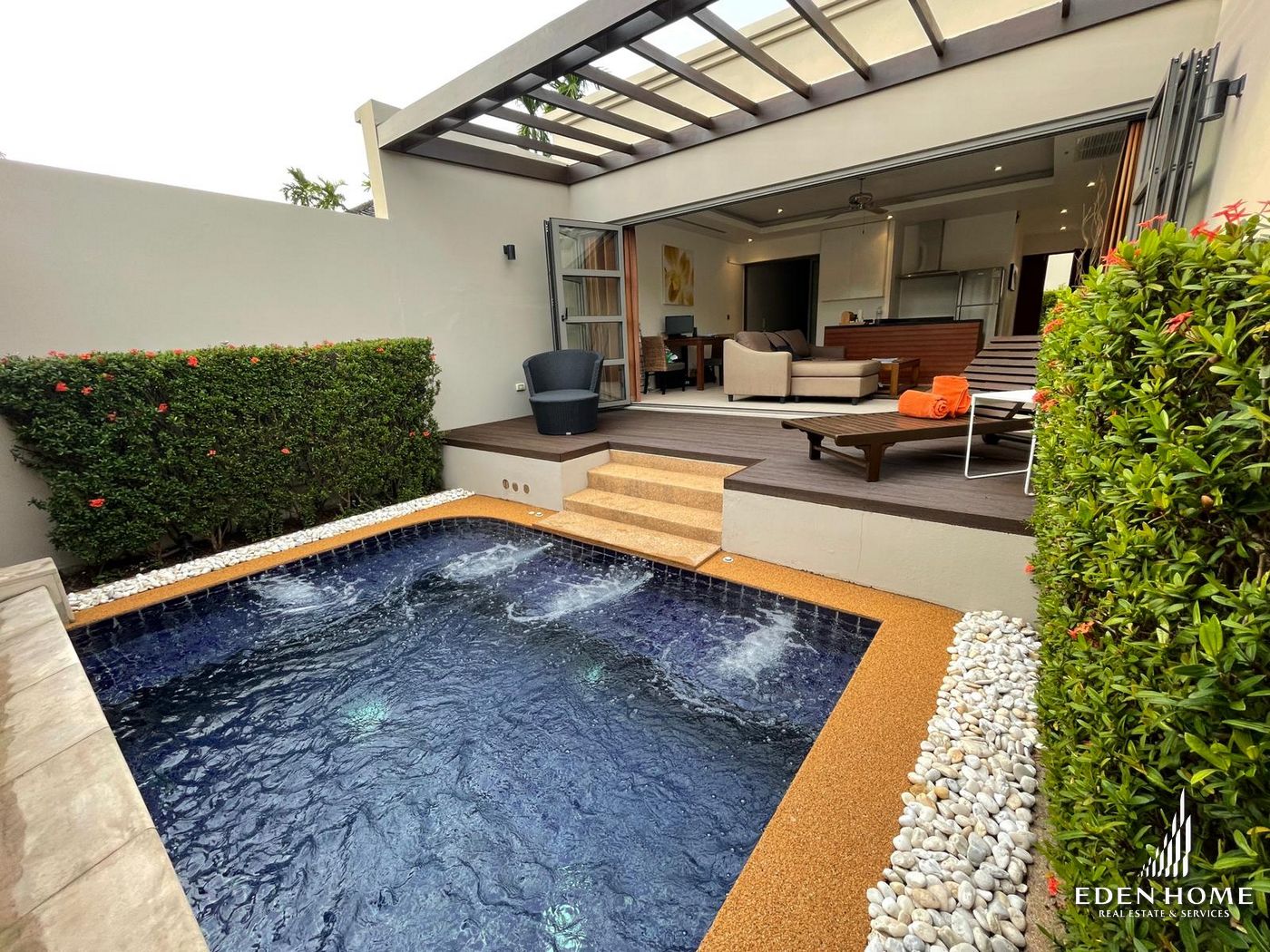 Modern 1 Bed pool villa in Bangtao