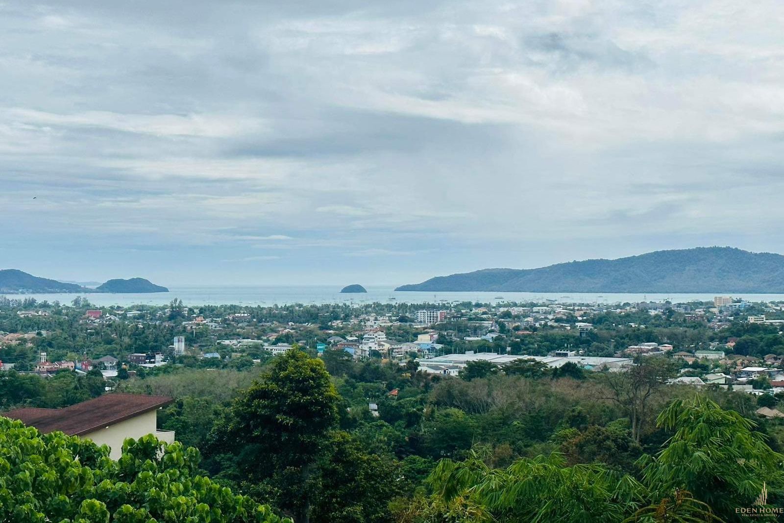 Gorgeous Sea View Villa in Karon