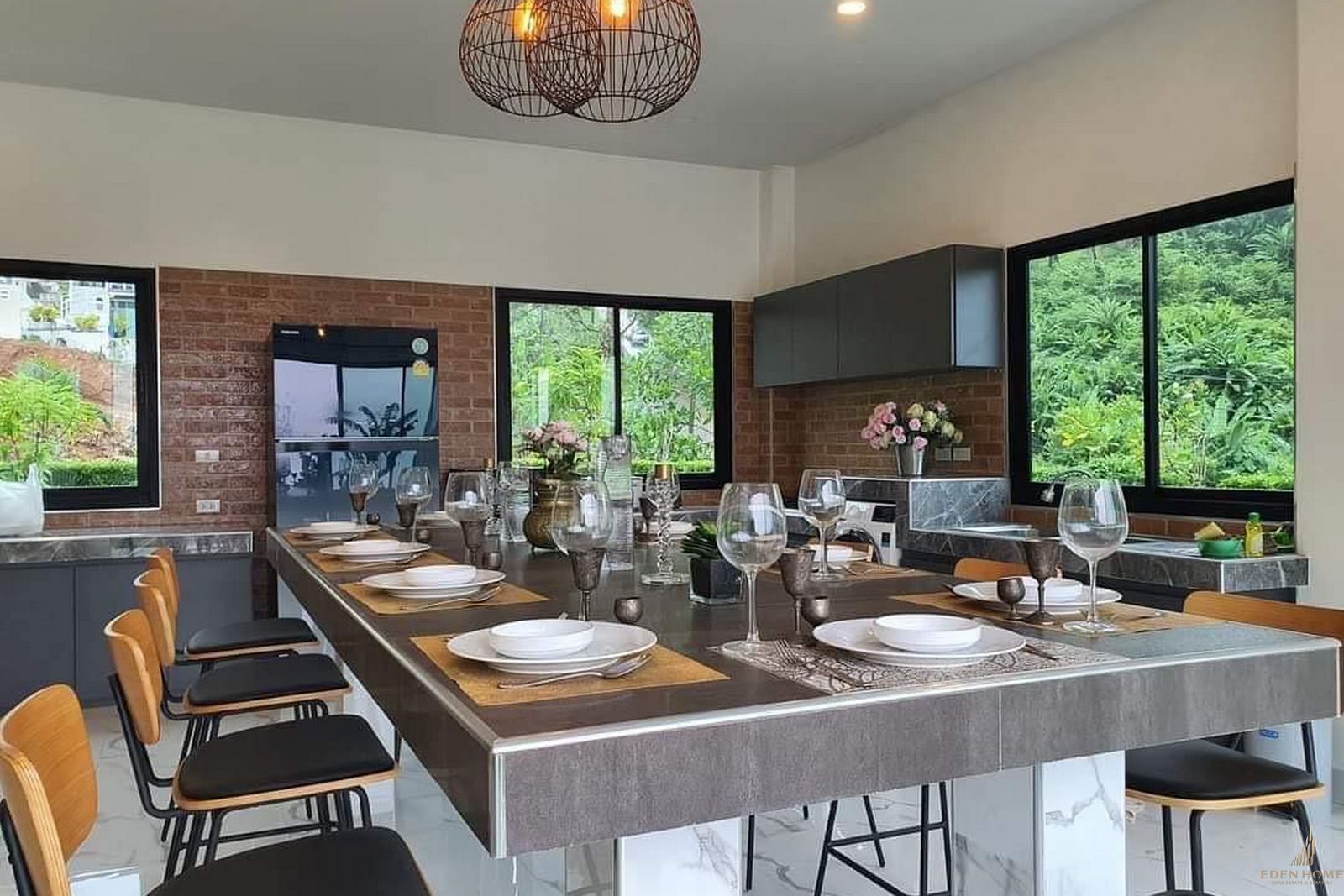 Gorgeous Sea View Villa in Karon