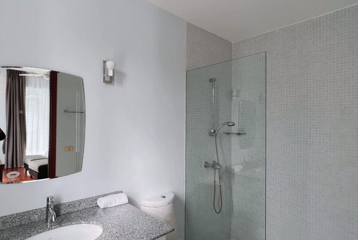 Superb Villa in Layan