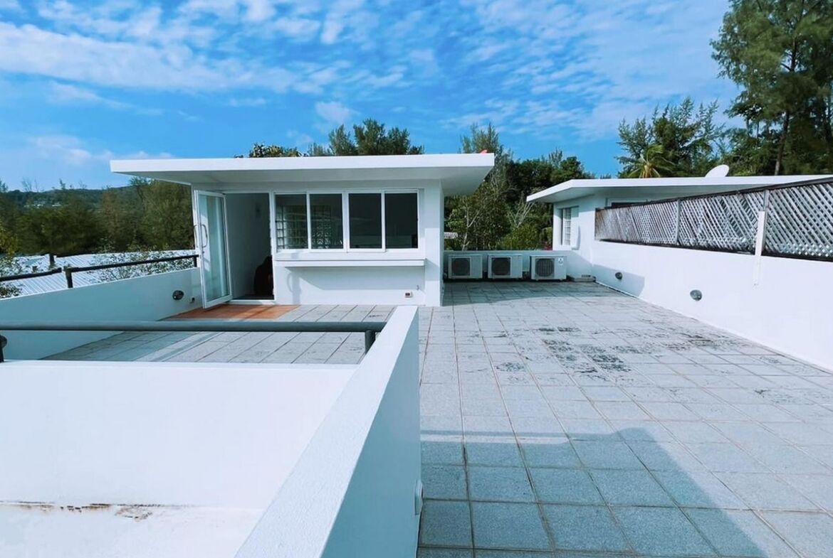 Superb Villa in Layan