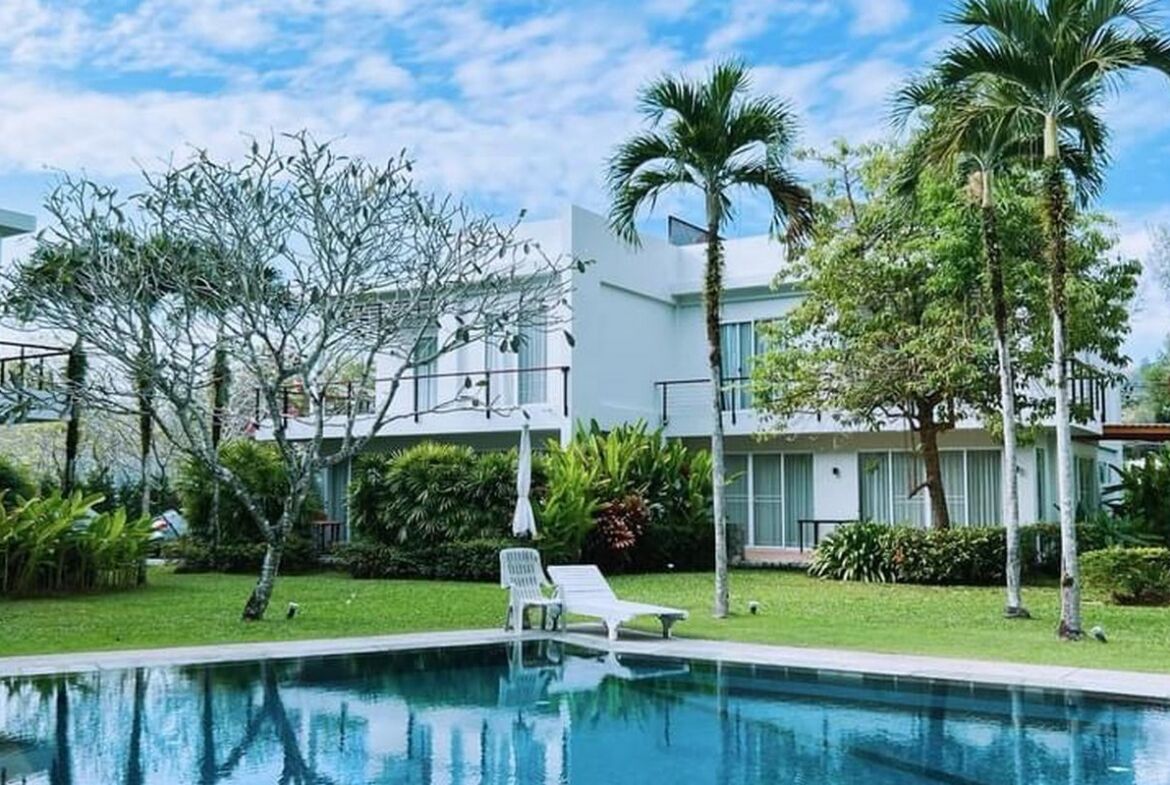 Superb Villa in Layan