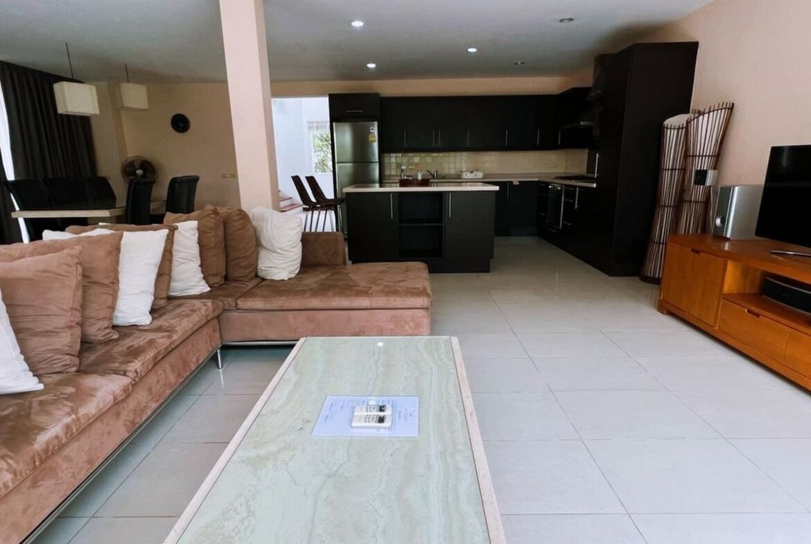 Superb Villa in Layan