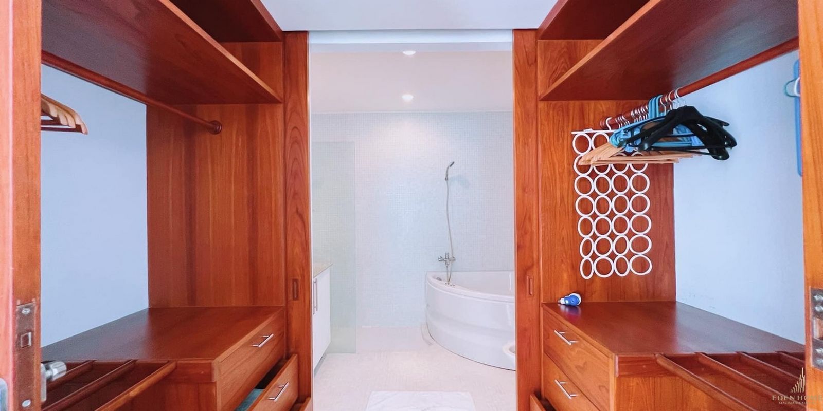 Superb Villa in Layan