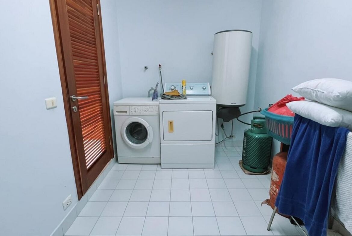 Superb Villa in Layan