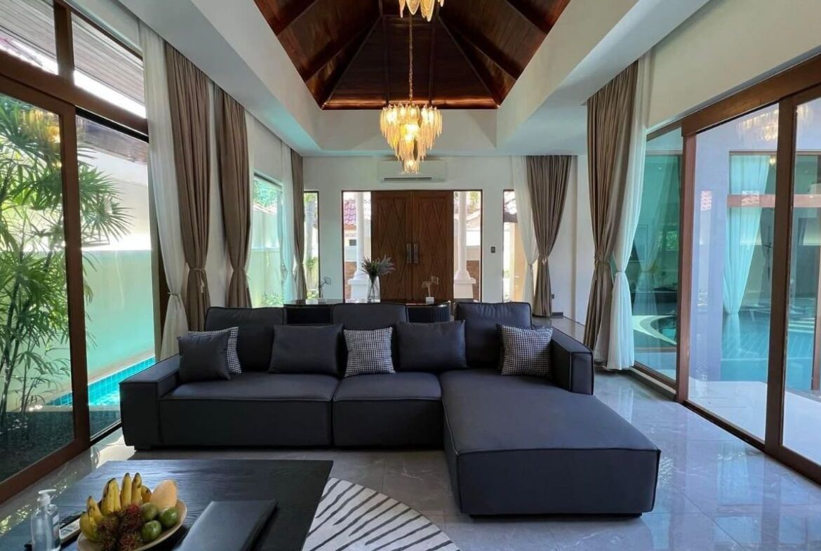 Private Pool Villa in Bangtao