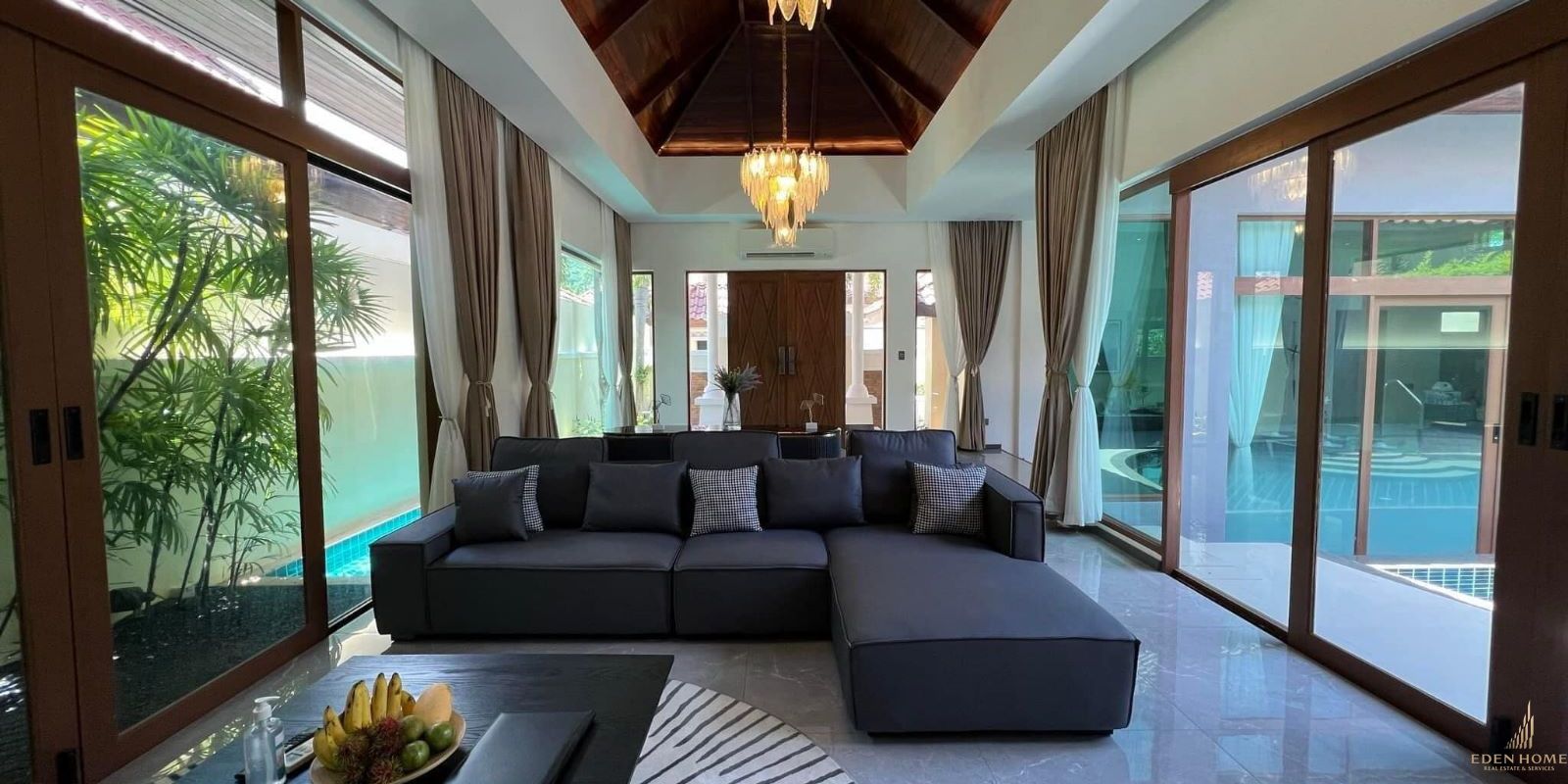 Private Pool Villa in Bangtao