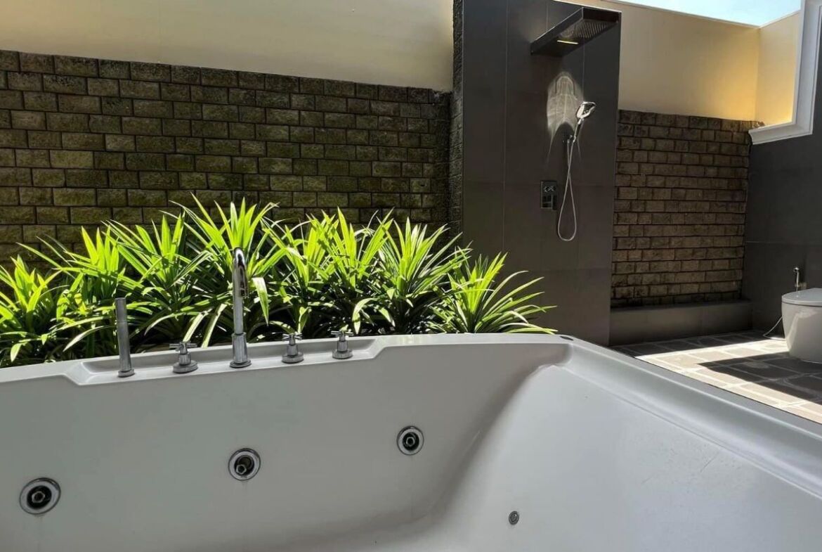 Private Pool Villa in Bangtao