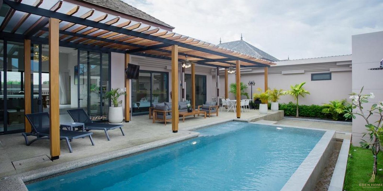 Stunning Villa in Bangtao for Rent