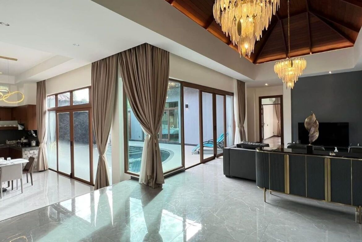 Private Pool Villa in Bangtao