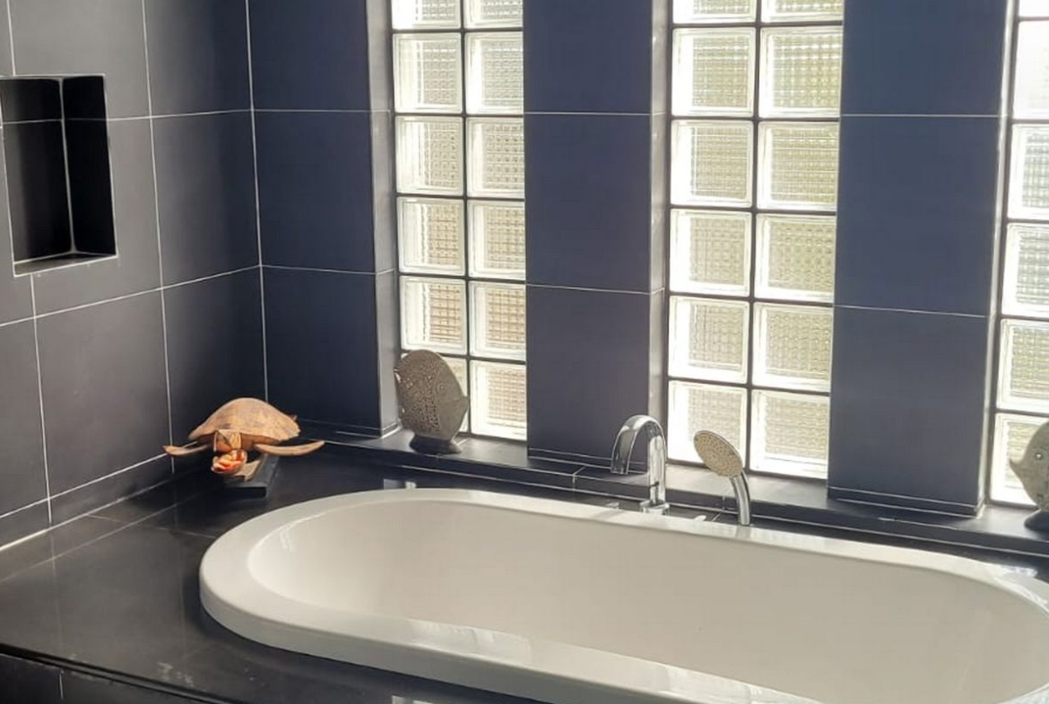 Spectacular Pool Villa in Bangtao
