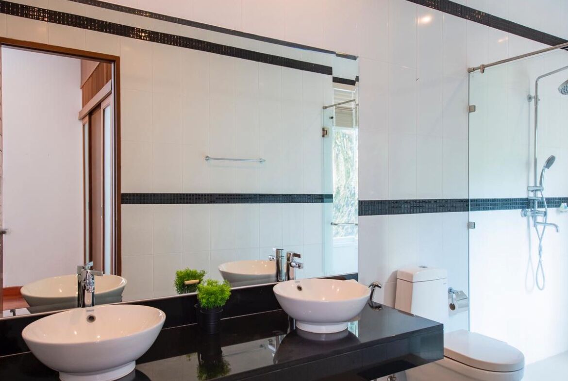 Modern Condominium with Private Pool in Kamala