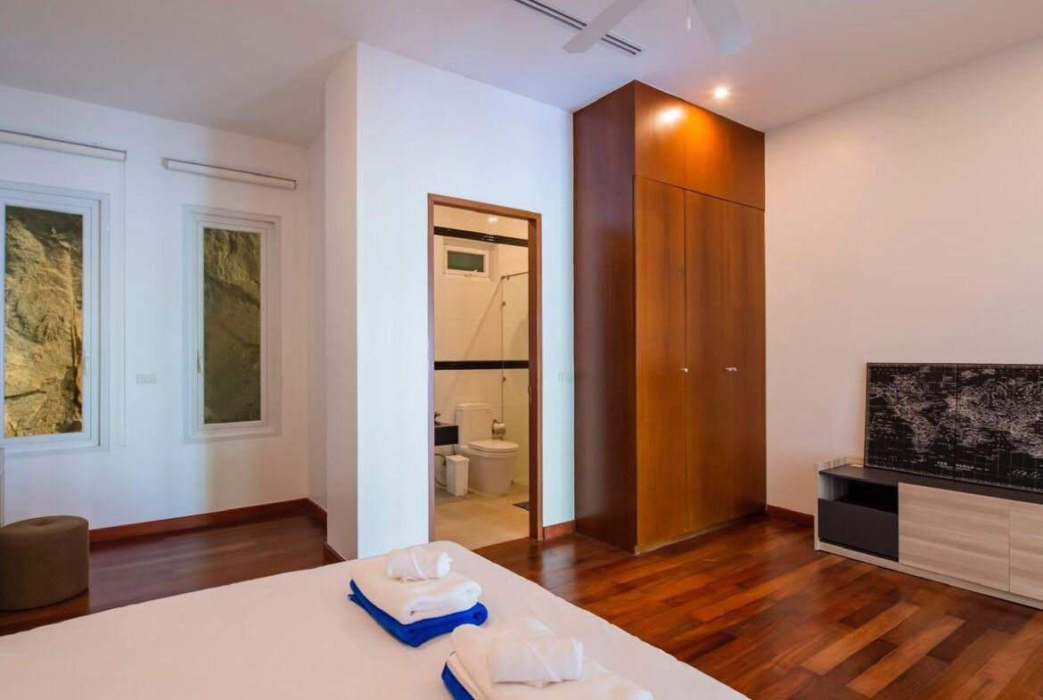 Modern Condominium with Private Pool in Kamala