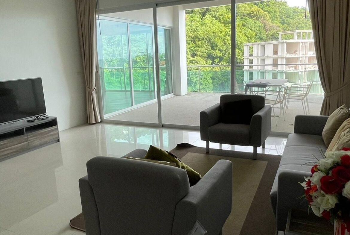 Modern Condominium with Private Pool in Kamala