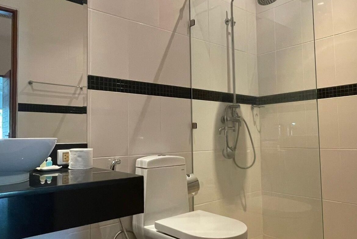 Modern Condominium with Private Pool in Kamala